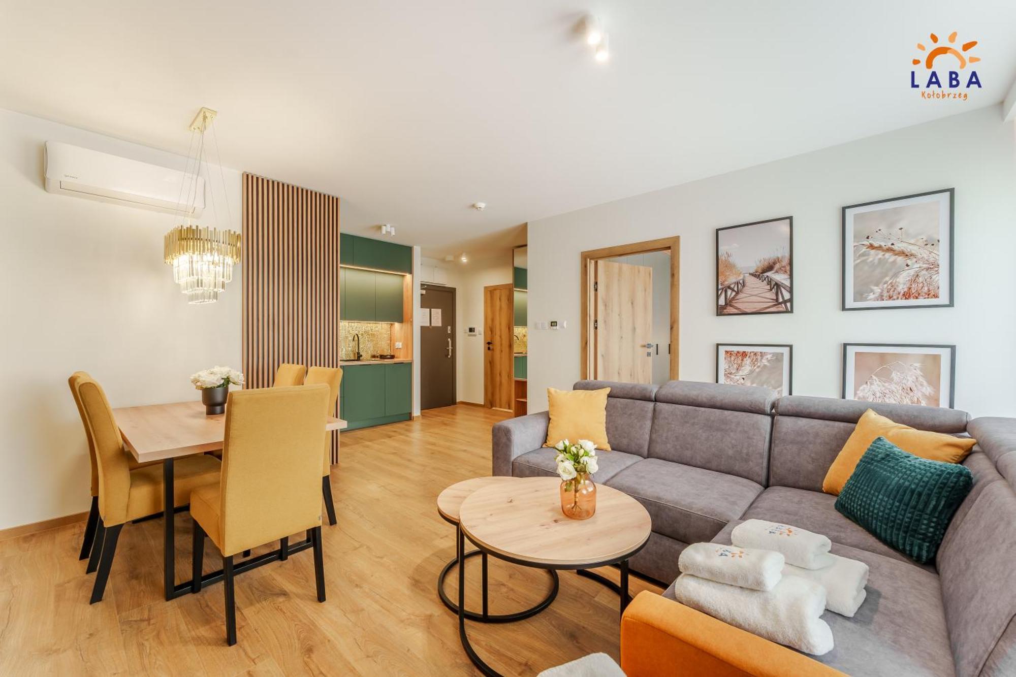 Laba Kolobrzeg Apartamenty Kollataja Z Parkingiem Exterior foto